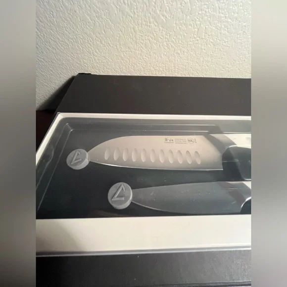 Cangshan Aperitivo Series Knife Set Sealed ! - Picture 3 of 7